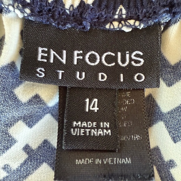 Enfocus Studio Black and Teal Geometric Midi Dress - Picture 2 of 7